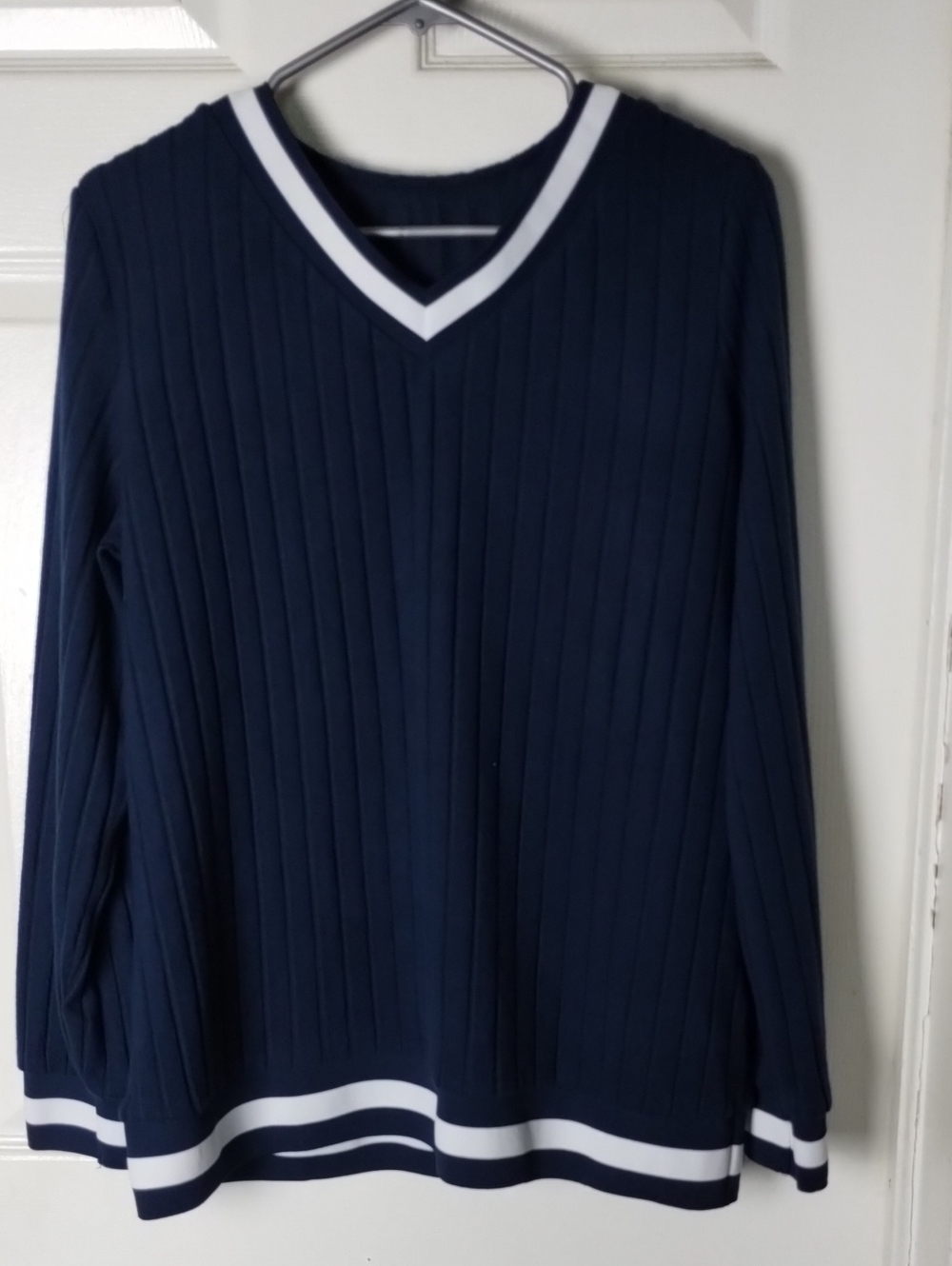 Classic Navy V-Neck Ribbed Sweater with White Trim. XL